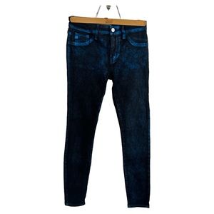 Judith March Jeans Size 5/26 New without tags Love this blue jean fabric